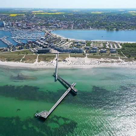 Derzeit Beliebt - Phaenomenaler Ausblick Auf Binnen- Und Ostsee Heiligenhafen Kültér fotó