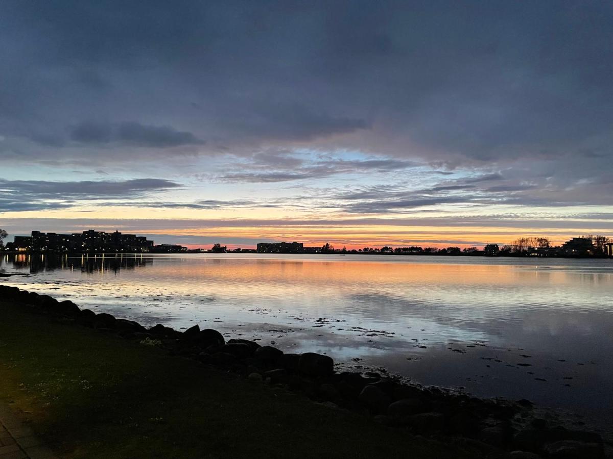 Derzeit Beliebt - Phaenomenaler Ausblick Auf Binnen- Und Ostsee Heiligenhafen Kültér fotó